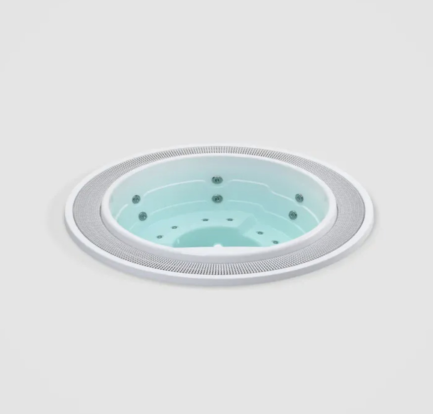 Capri hot tub by Aquavia